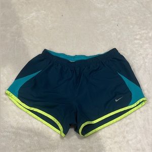 Women’s Nike running shorts size small